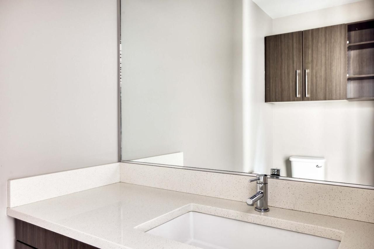North Station 2br W Wd Gym Nr Td Garden Bos-797