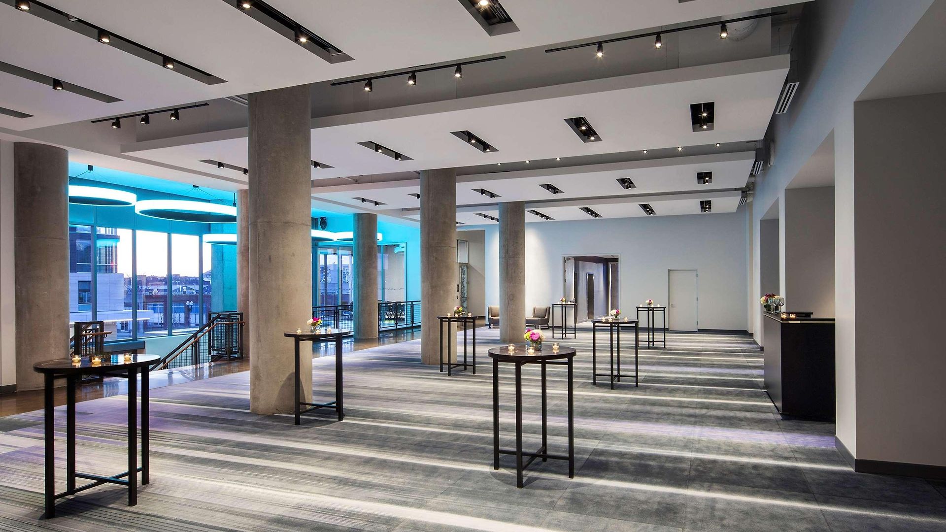 Hotel Aloft By Marriott Seaport District Boston