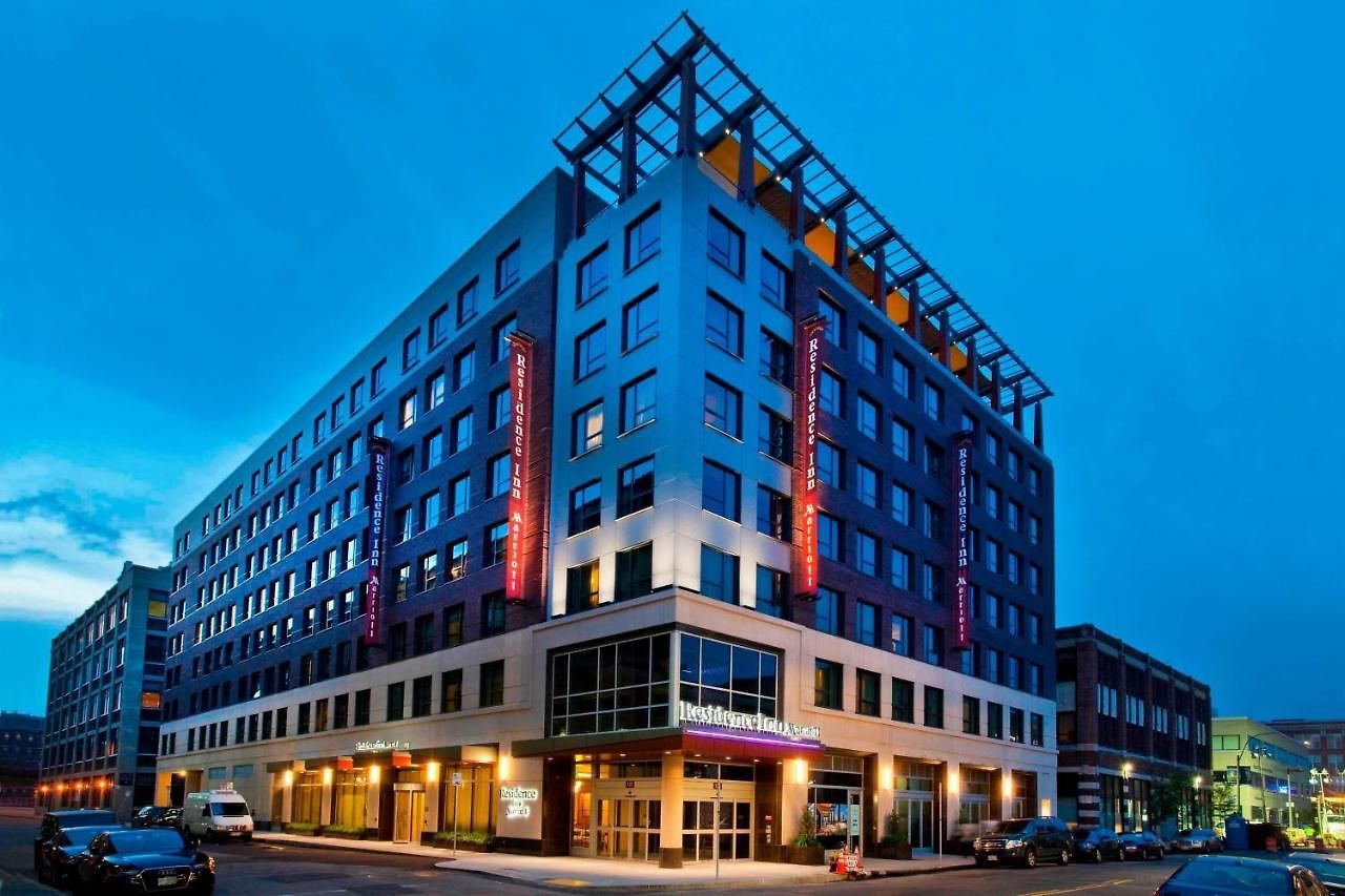 By Marriott Back Bay/fenway