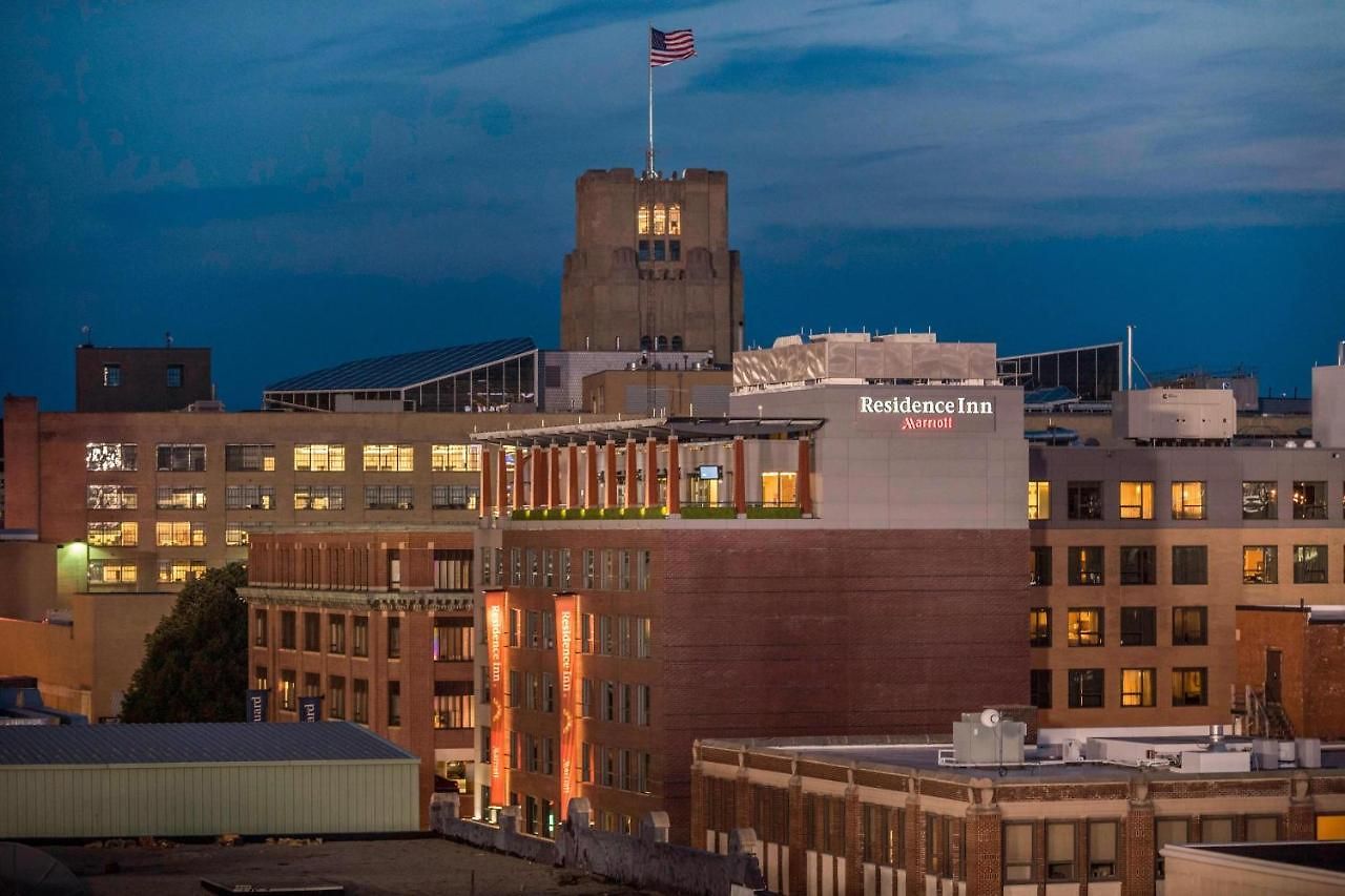 Hotel By Marriott Back Bay/fenway 3*