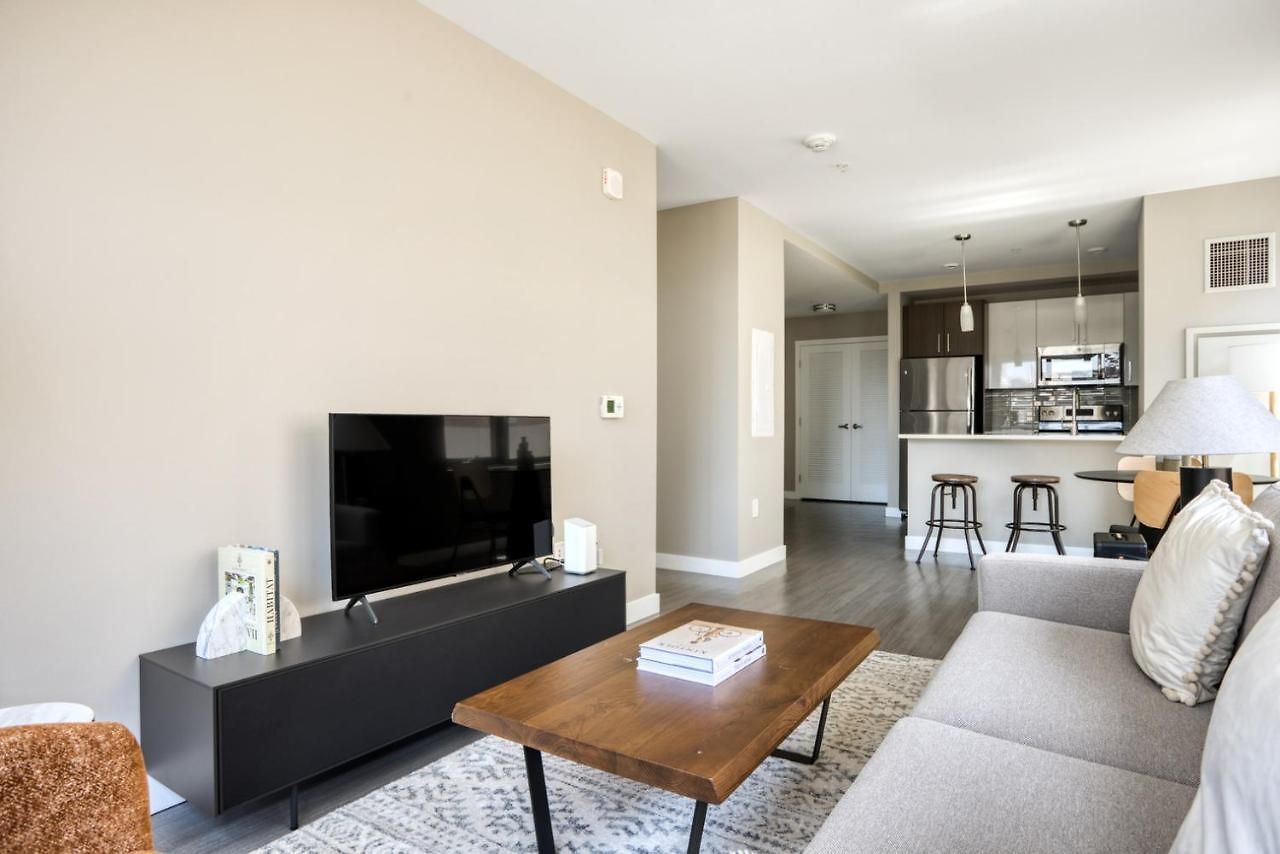 Apartment N Station 1br W Wd Gym Nr Td Garden Bos-705