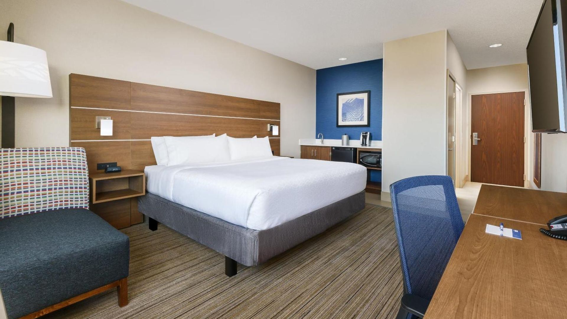 Hotel Express By Ihg Boston