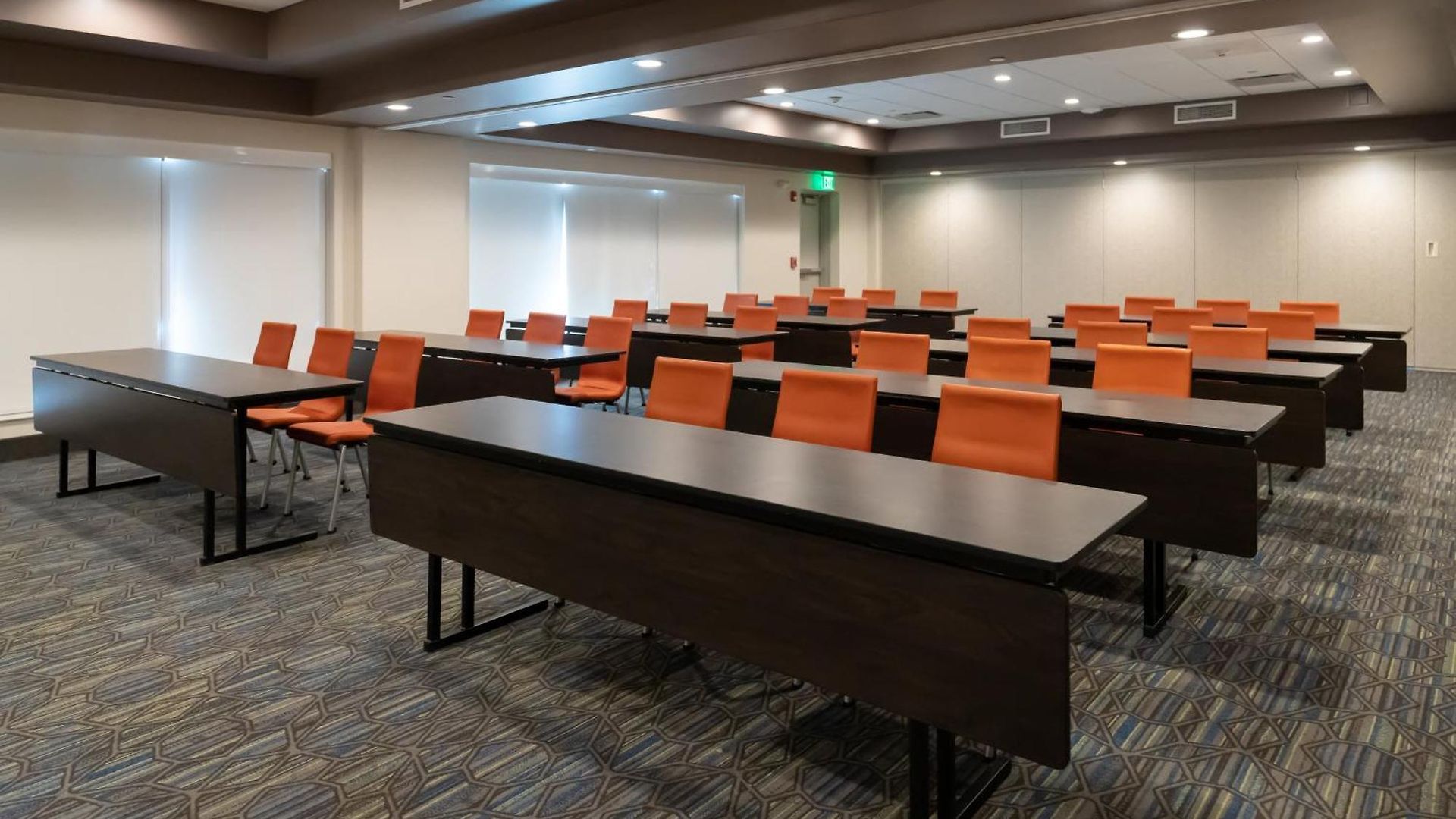 Hotel Express By Ihg Boston