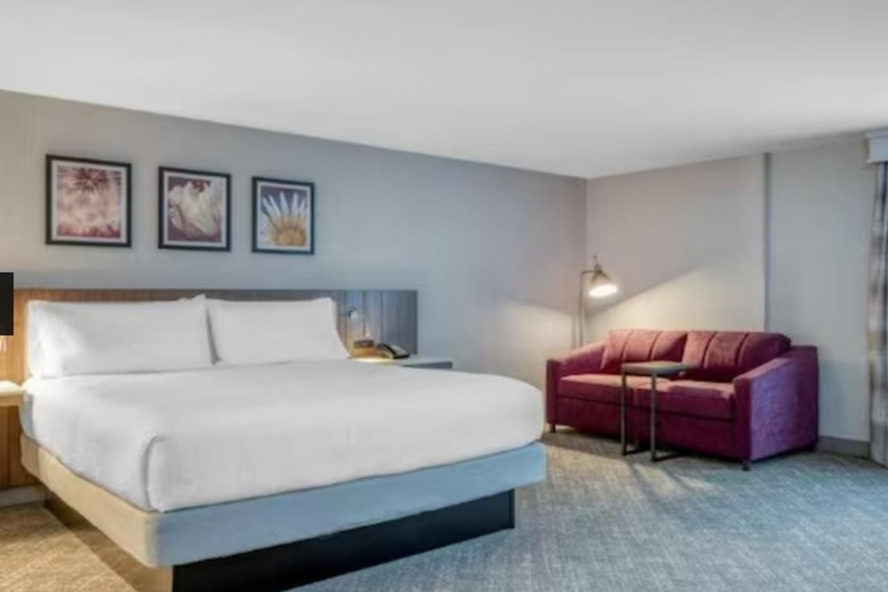 Hilton Garden Logan Airport Hotel 3*