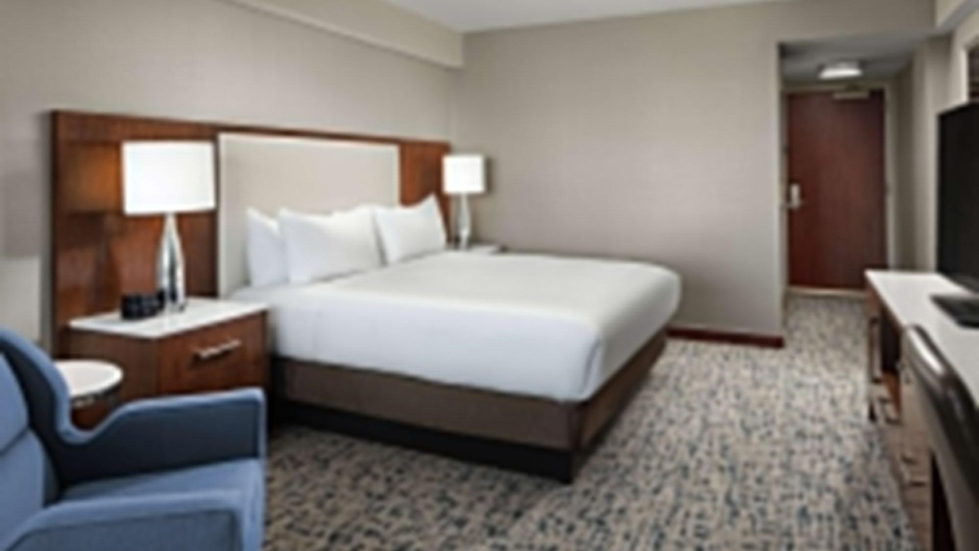 Hilton Logan Airport Hotel 4*
