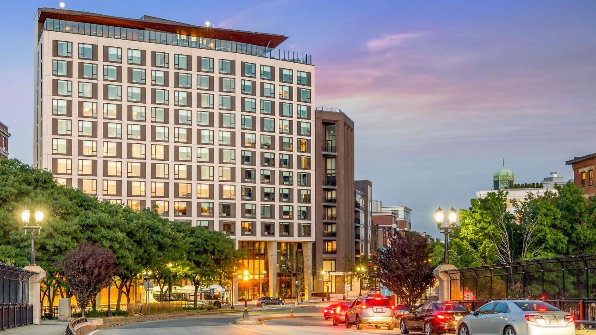 Cambria Downtown - Seaport 4*