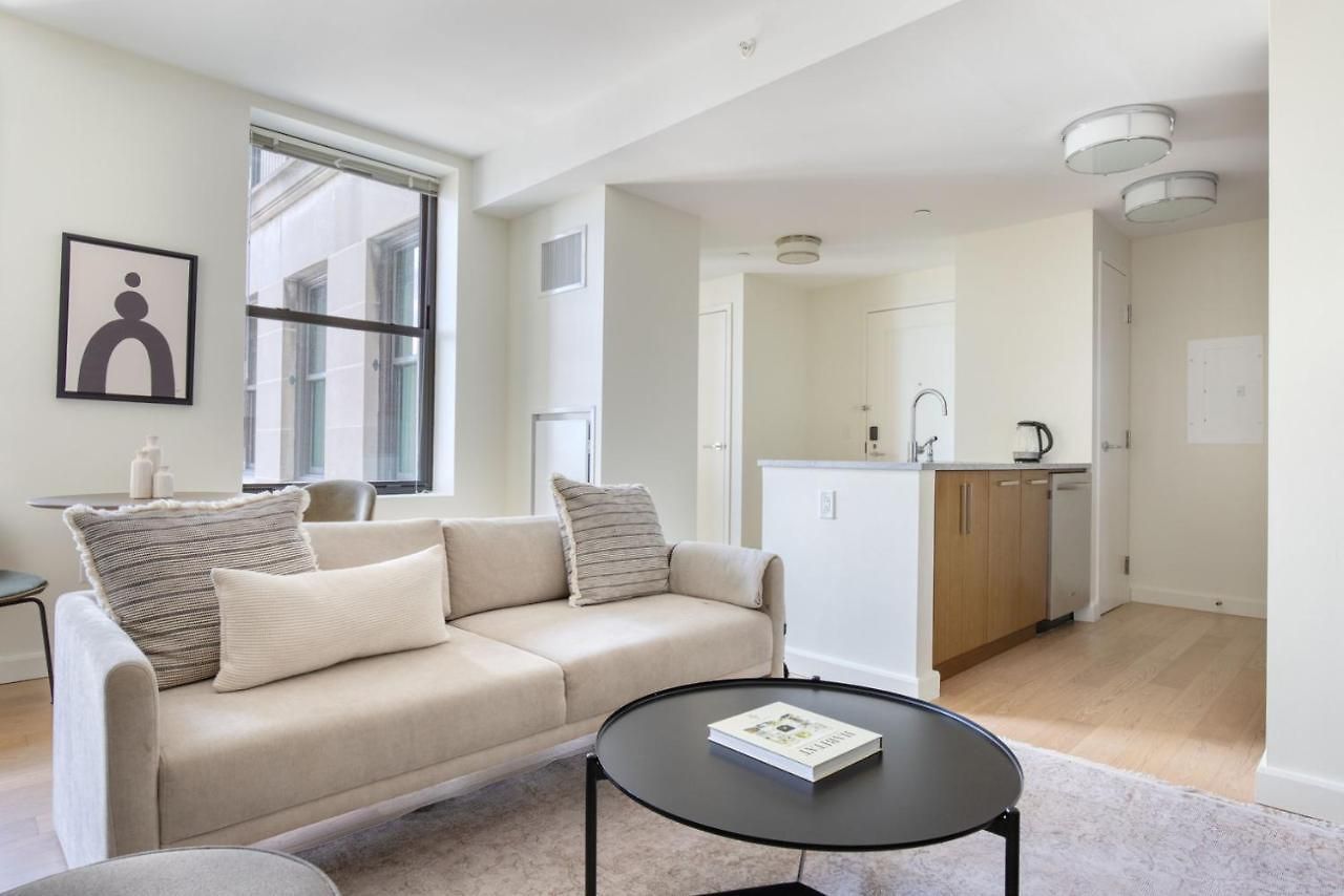 Back Bay 1br W Gym Wd Nr Restaurants Bos-882 Apartment