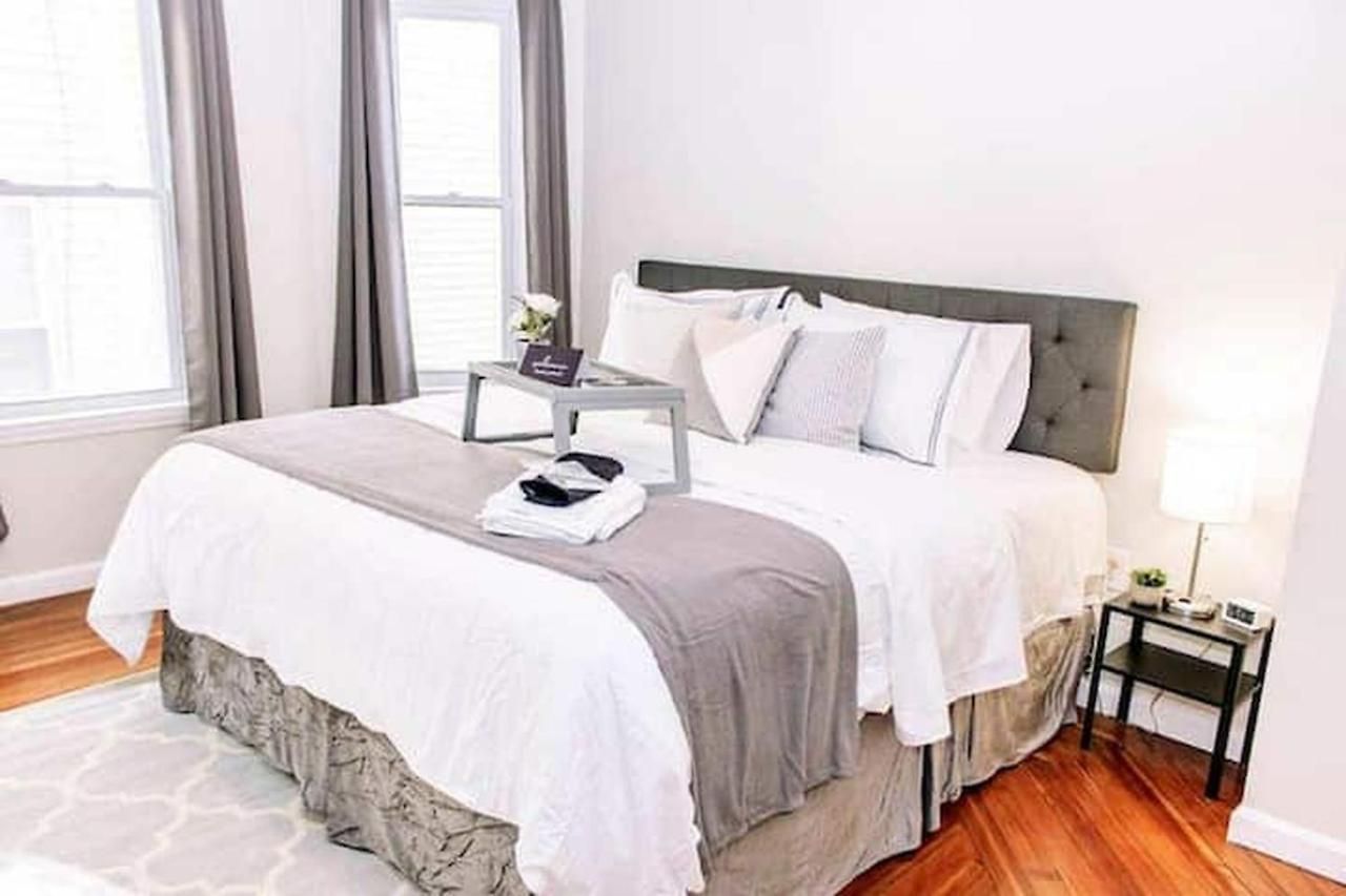 Apartment 5br Triple Decker - 15 Mins To Boston