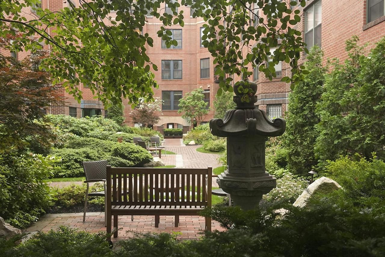 Back Bay 1br W Rooftop Gym Nr Shops Dining Bos-896 Apartment *