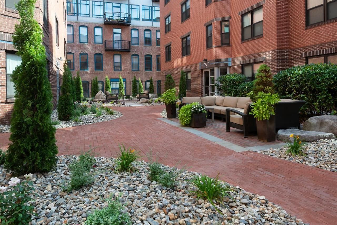 Back Bay 1br W Rooftop Gym Nr Shops Dining Bos-896 * Boston