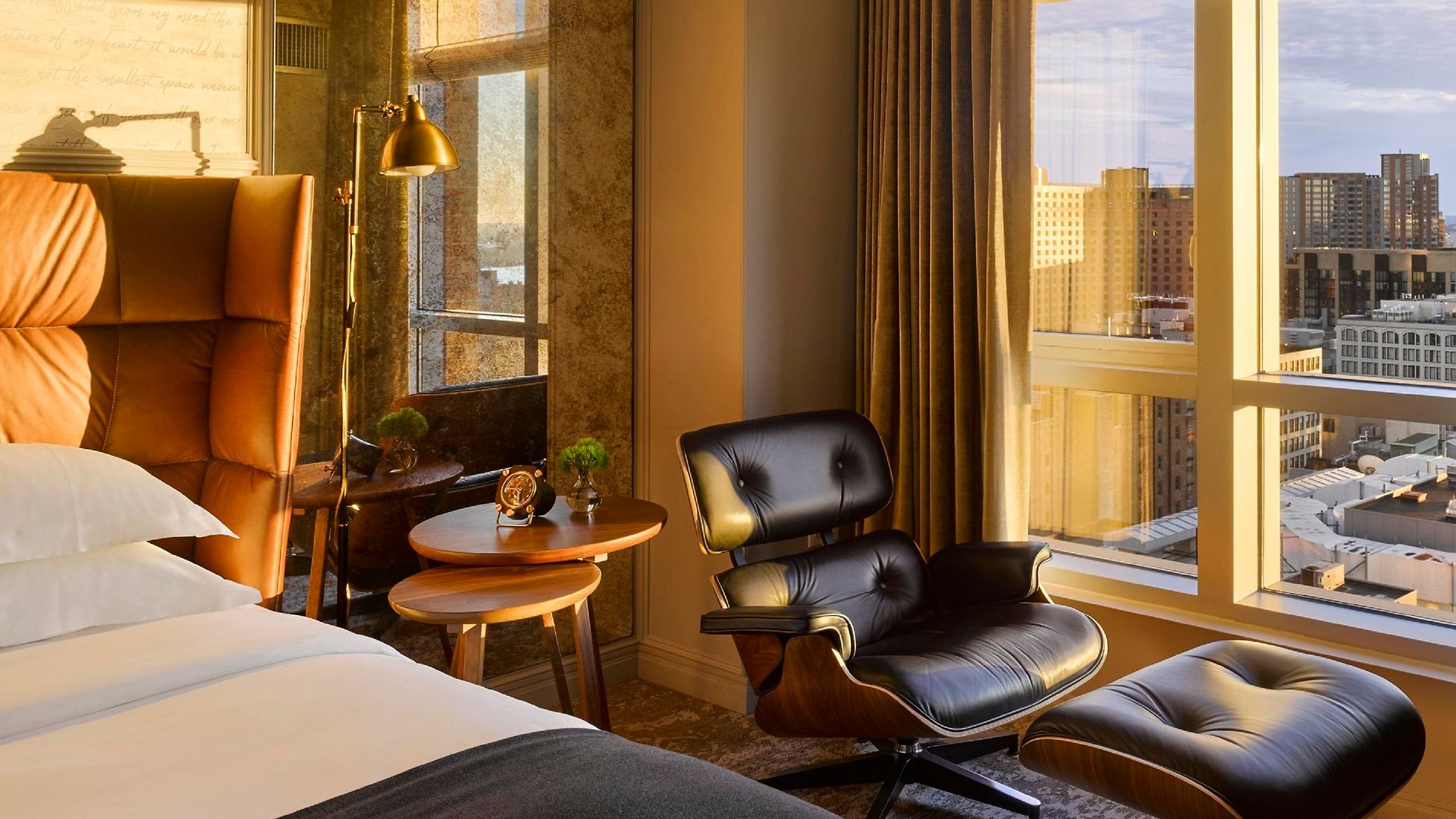 Hotel Aka Common