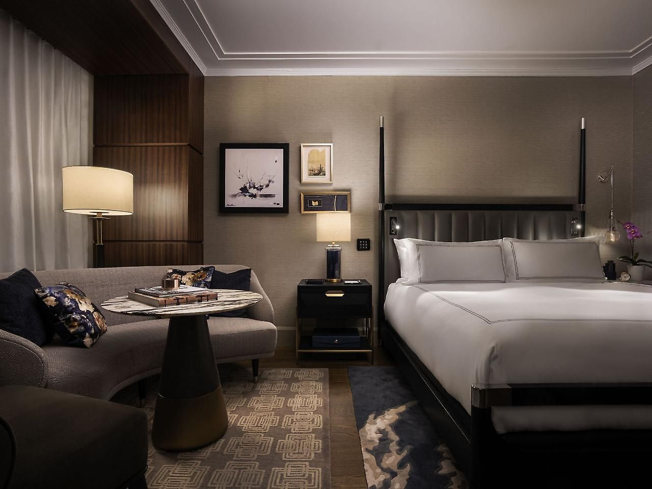 Raffles Hotel 5*