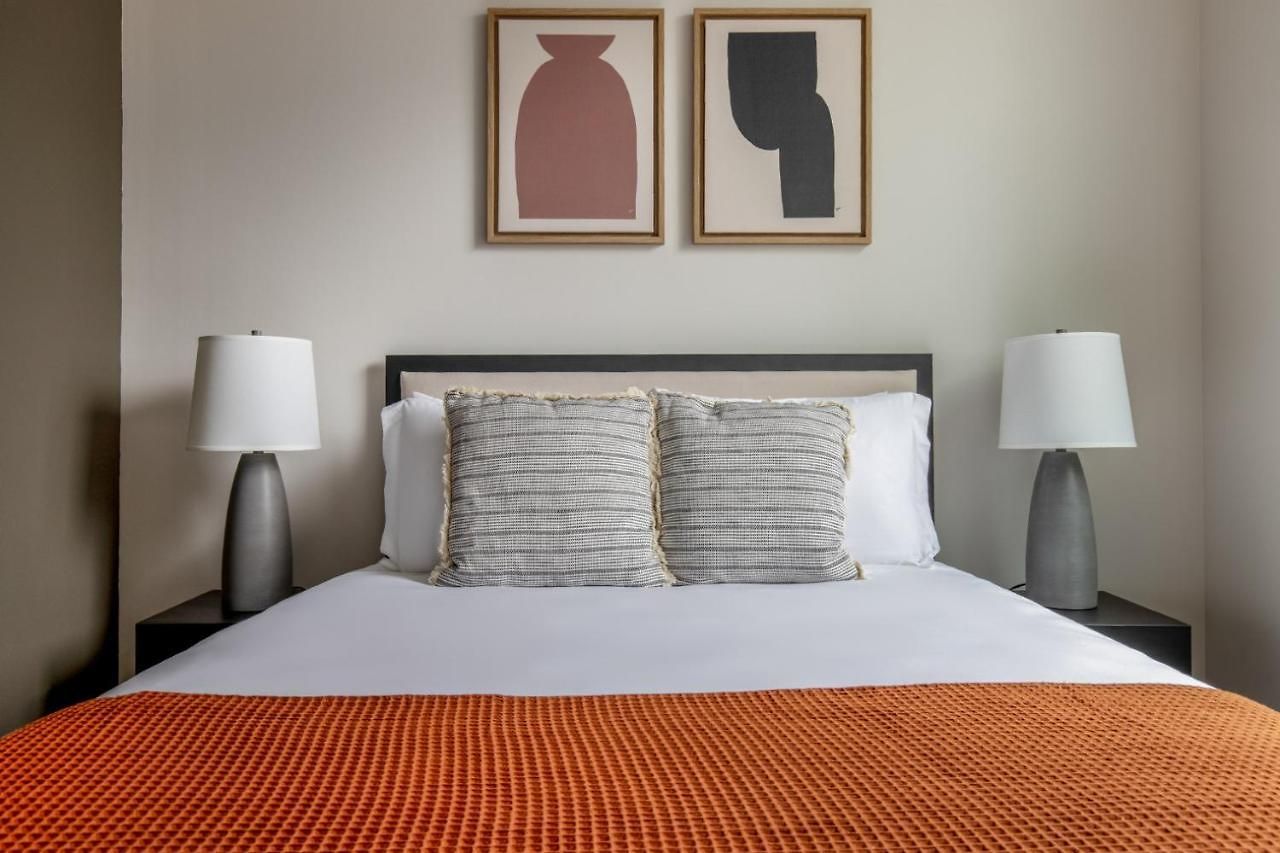 East Cambridge 1br W Gym Wd Nr Lechmere T Bos-806 Boston
