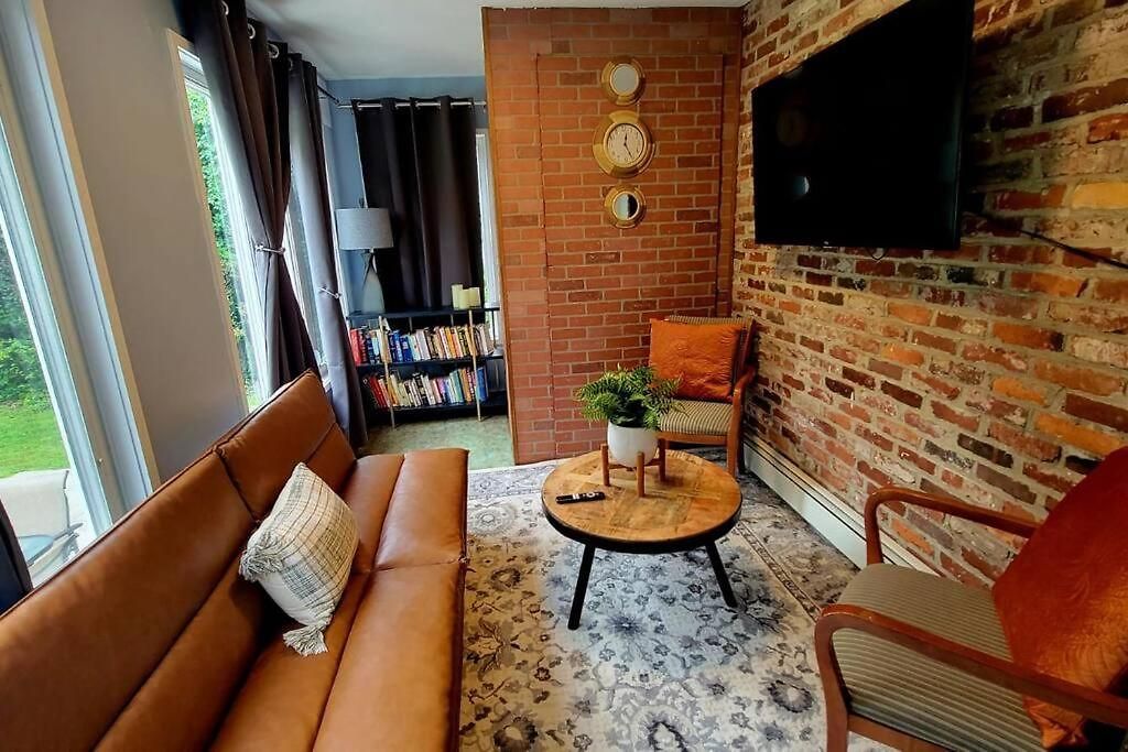 Unique & Peaceful Home, Ideal For 2026 World Cup Visitor, Free Parking Boston