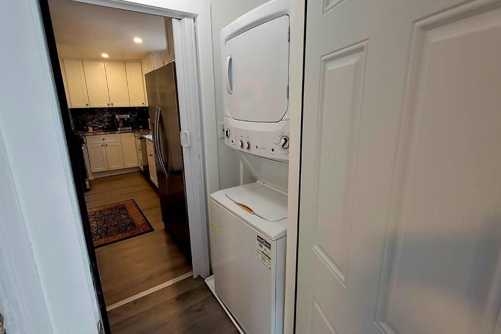Unique & Peaceful Home, Ideal For 2026 World Cup Visitor, Free Parking Apartment *