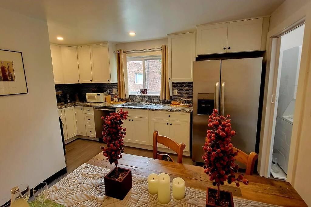 Unique & Peaceful Home, Ideal For 2026 World Cup Visitor, Free Parking * Boston