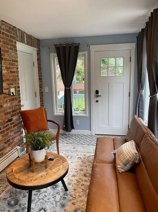 Unique & Peaceful Home, Ideal For 2026 World Cup Visitor, Free Parking * Boston