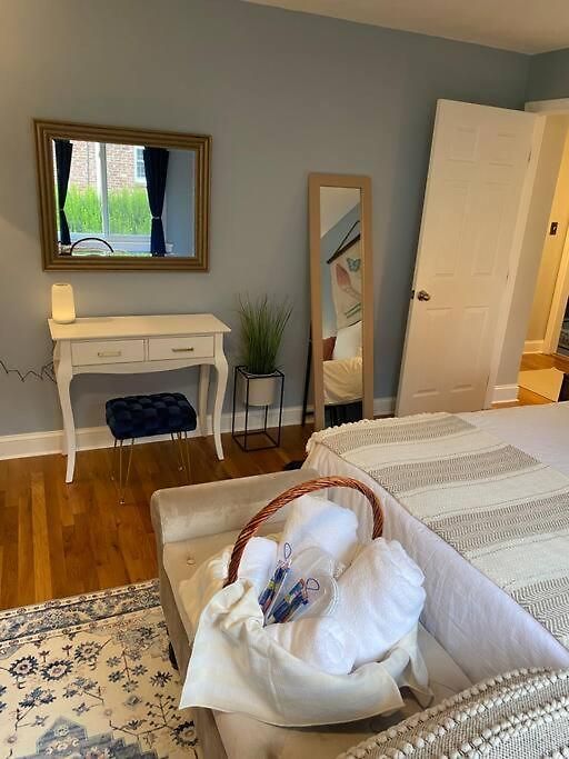 Unique & Peaceful Home, Ideal For 2026 World Cup Visitor, Free Parking Apartment
