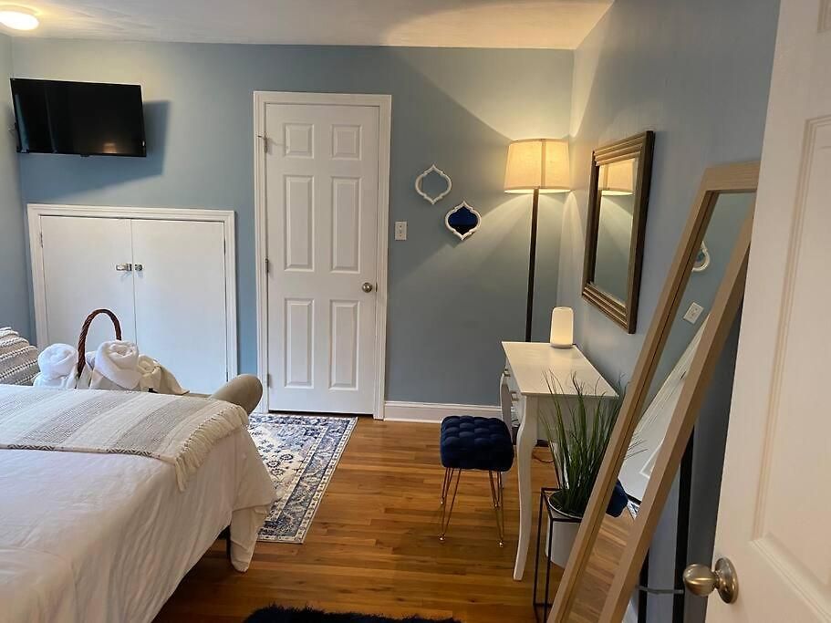 Unique & Peaceful Home, Ideal For 2026 World Cup Visitor, Free Parking Apartment *