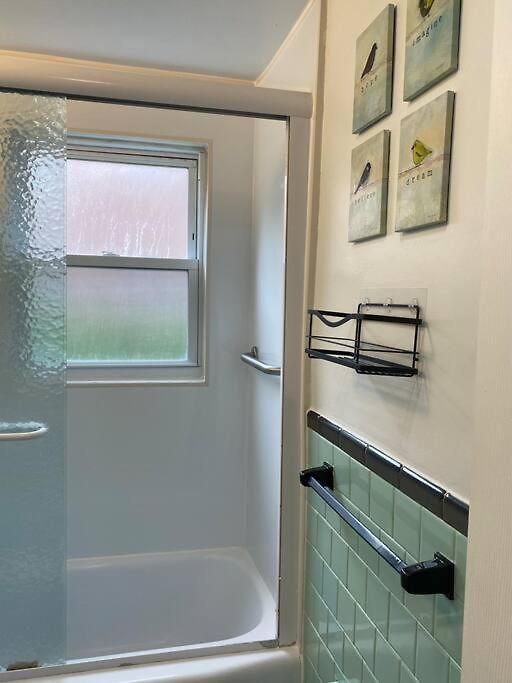 Unique & Peaceful Home, Ideal For 2026 World Cup Visitor, Free Parking Apartment *