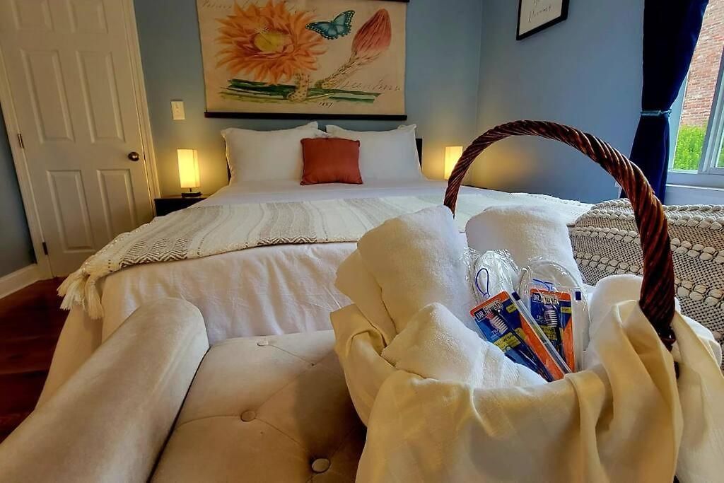 Apartment Unique & Peaceful Home, Ideal For 2026 World Cup Visitor, Free Parking