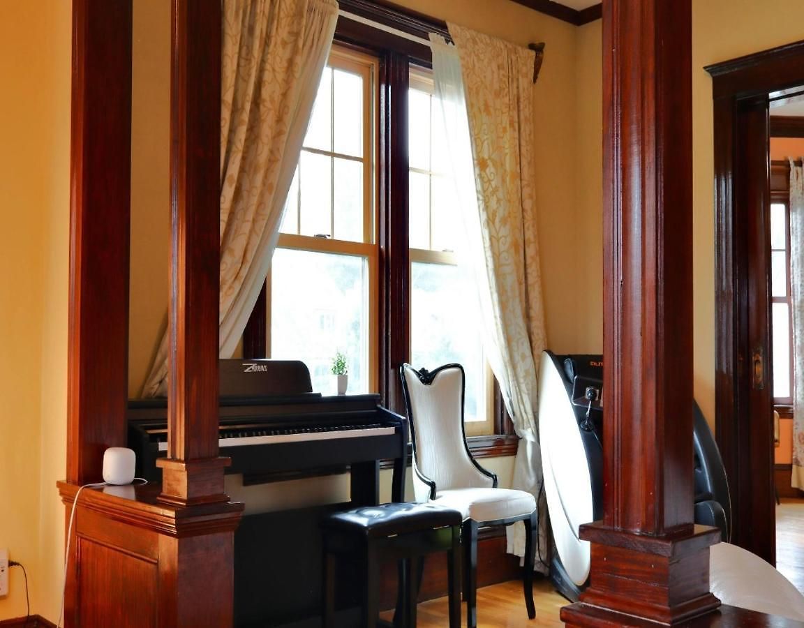 Apartment Beautiful Victorian House, Great Views, Free Parking *