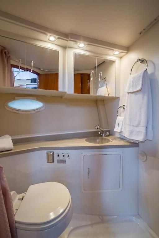 Sea Pearl Yacht Botel
