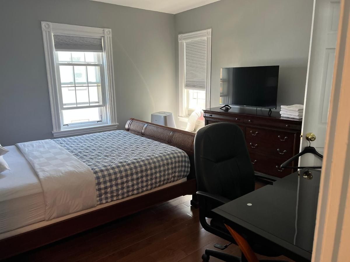 Homestay Airport Room 33 Boston