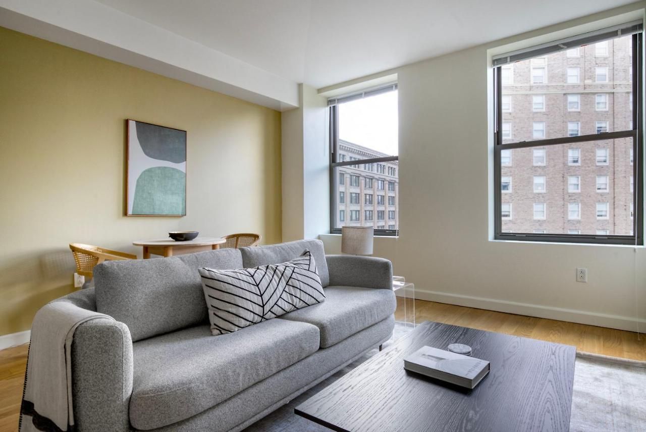 Apartment Back Bay 1br W Gym Wd Close To Garden Bos-942 *