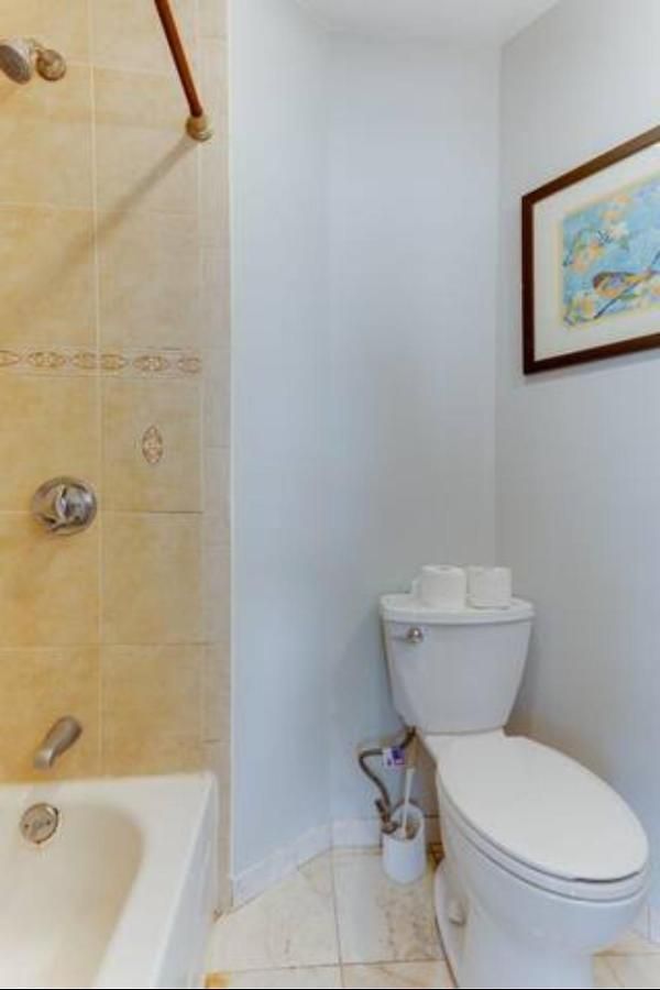 New! Entire House Near Mbta, 3 Mi To Fenway! Apartment Boston