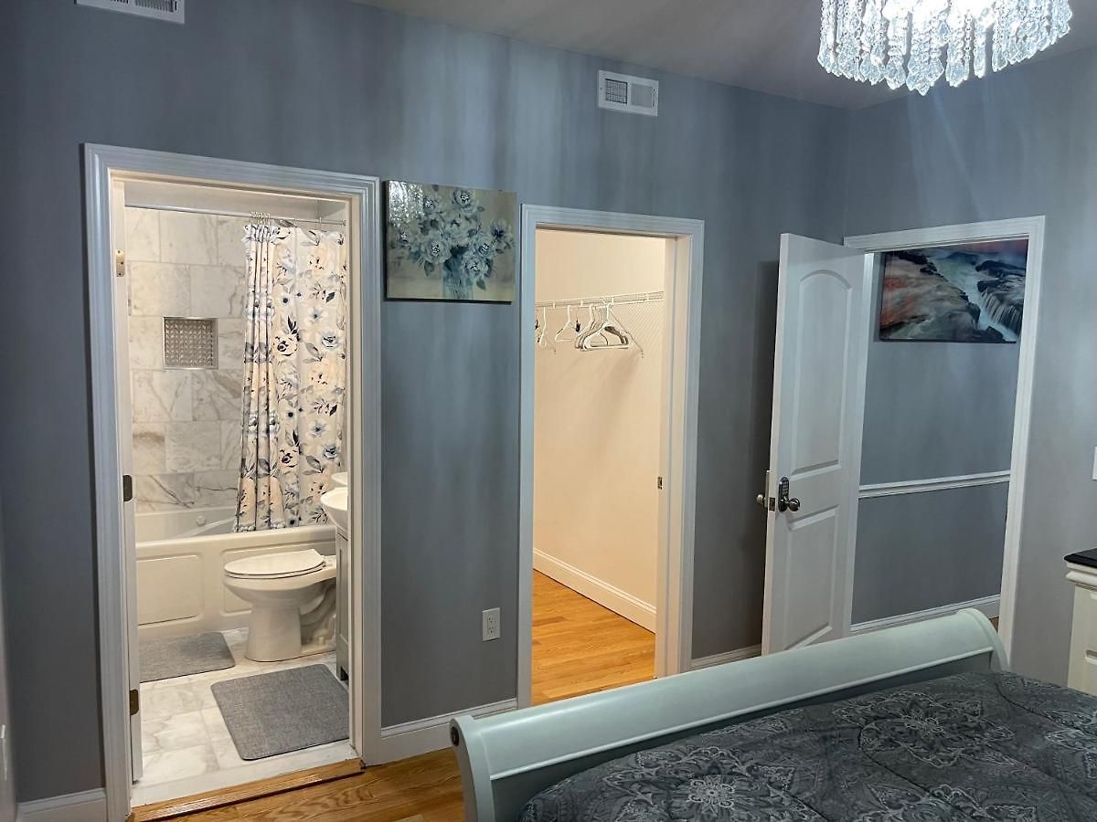 Luxury 3 Bedroom Private *