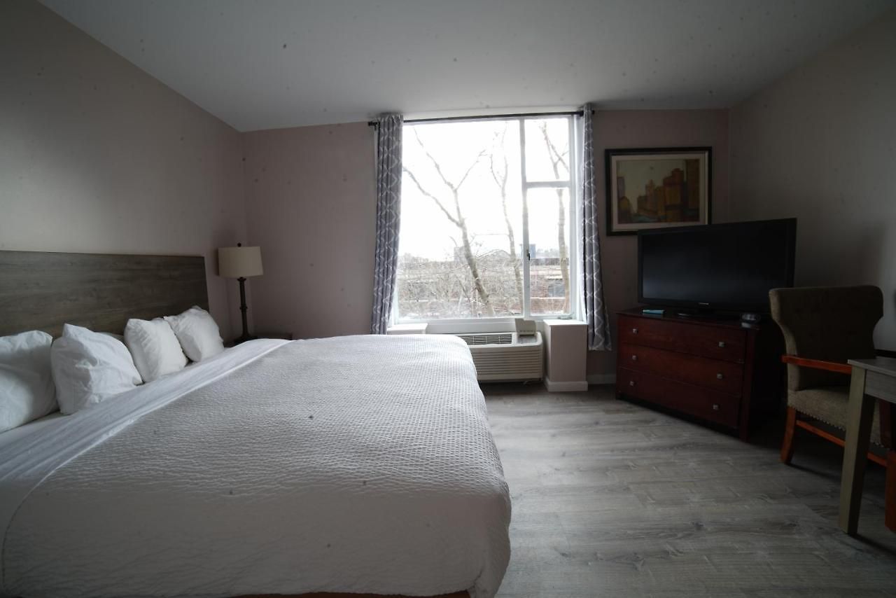 Hotel Boston 2*