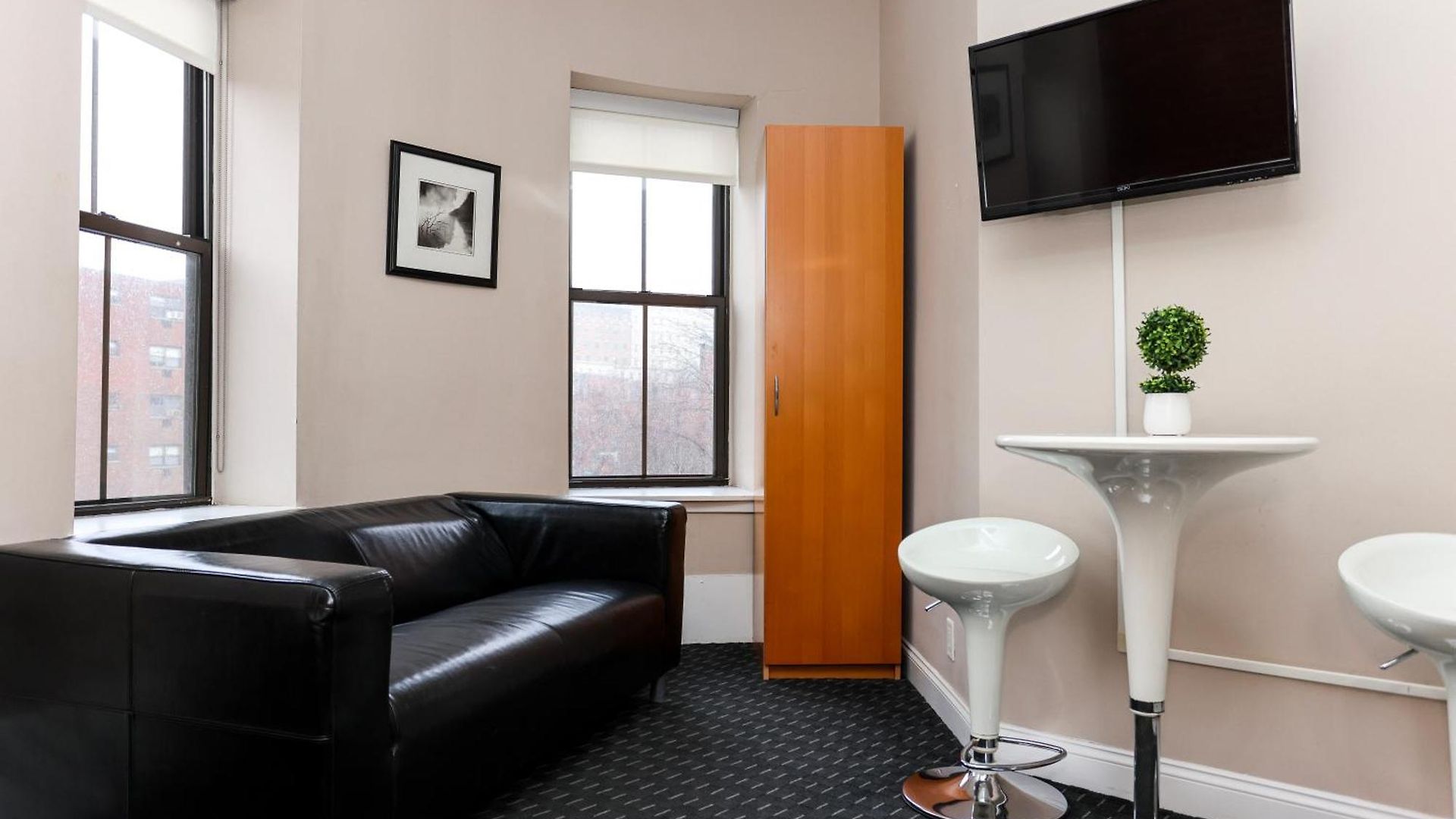 Stylish Downtown In The Southend, C.ave #24 Aparthotel 3*