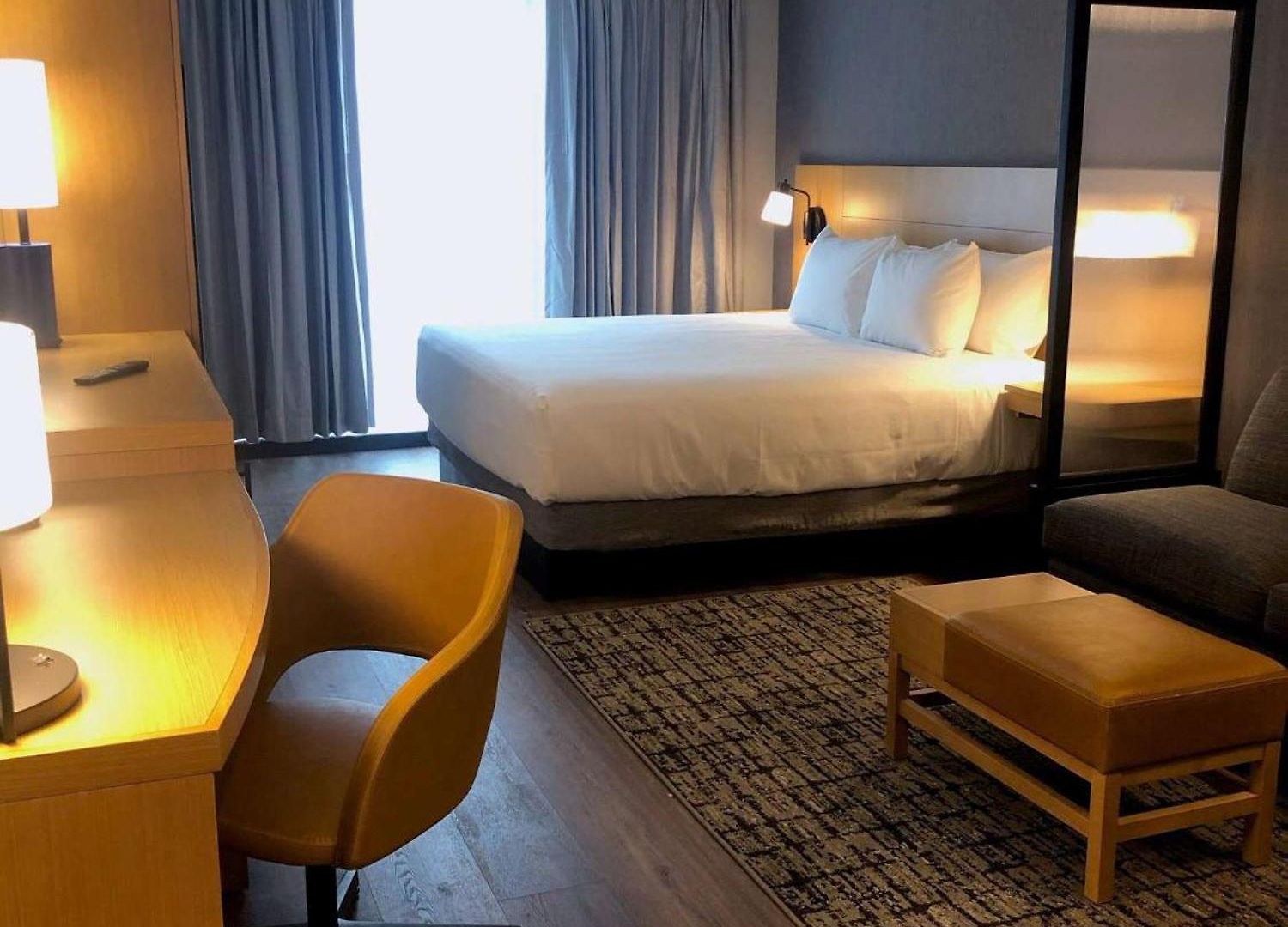 Hyatt Place Boston/seaport District 3*