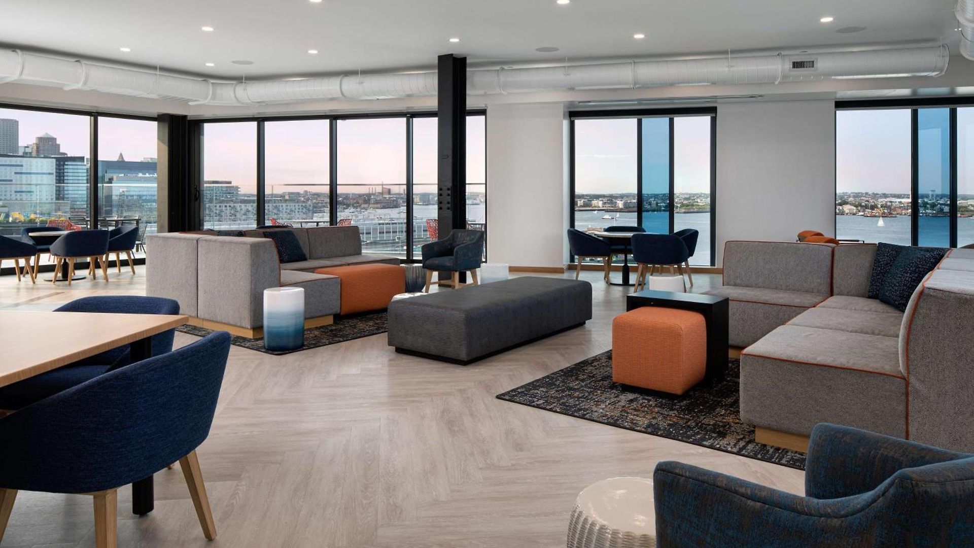 Hyatt Place Boston/seaport District Hotel 3*