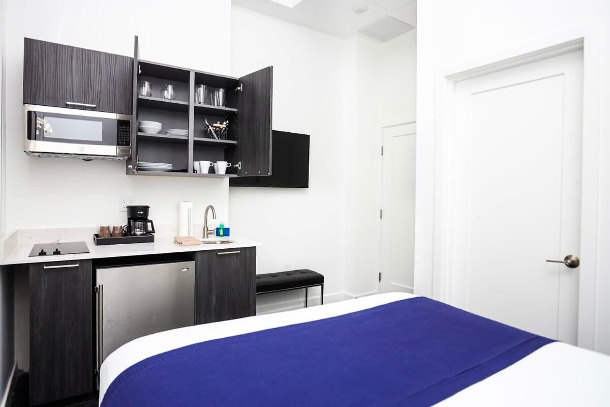 Stylish In Fenway Neighborhood - Unit #203 *