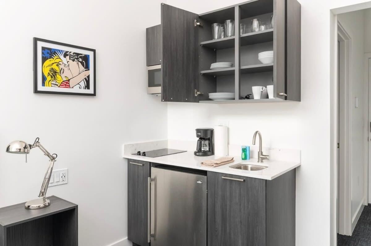 Stylish In Historic - #206 Apartment