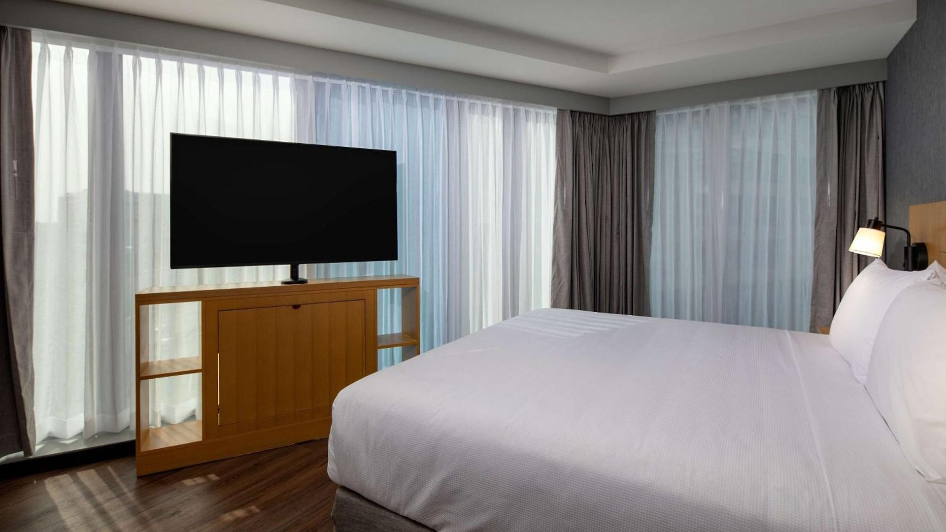 Hyatt Place Boston/seaport District 3*