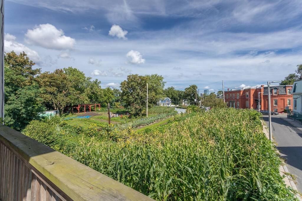New! Near Mbta, 3 Mi To Fenway!