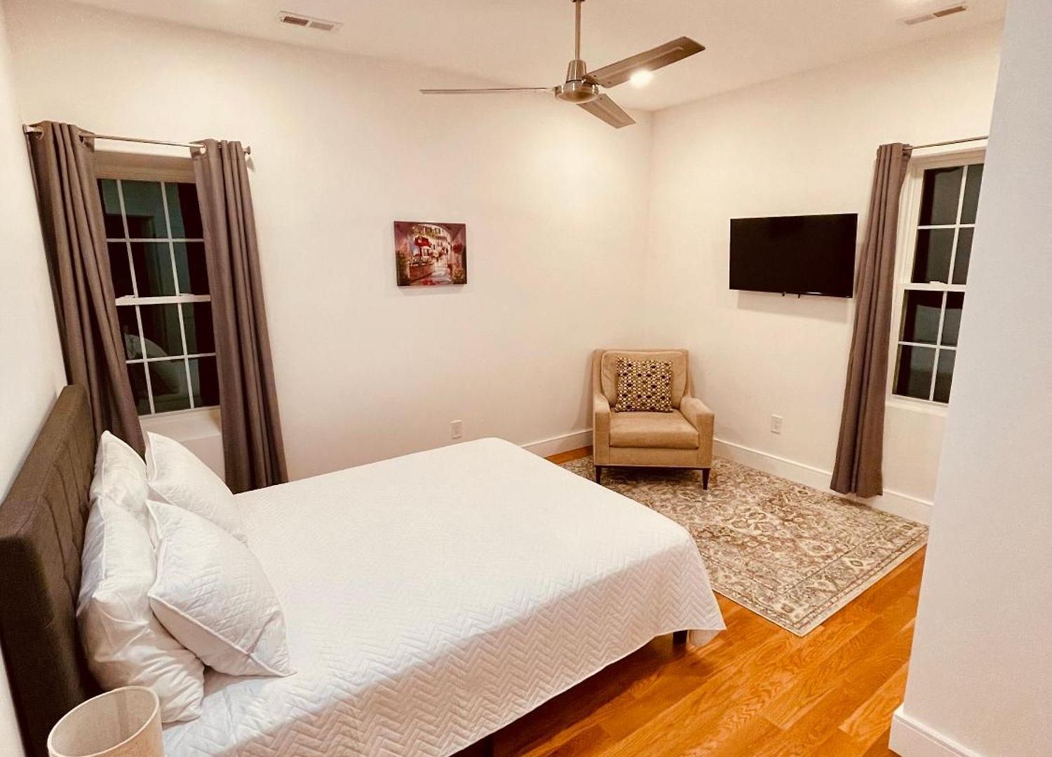 Perrin Place Unit 3 Apartment *