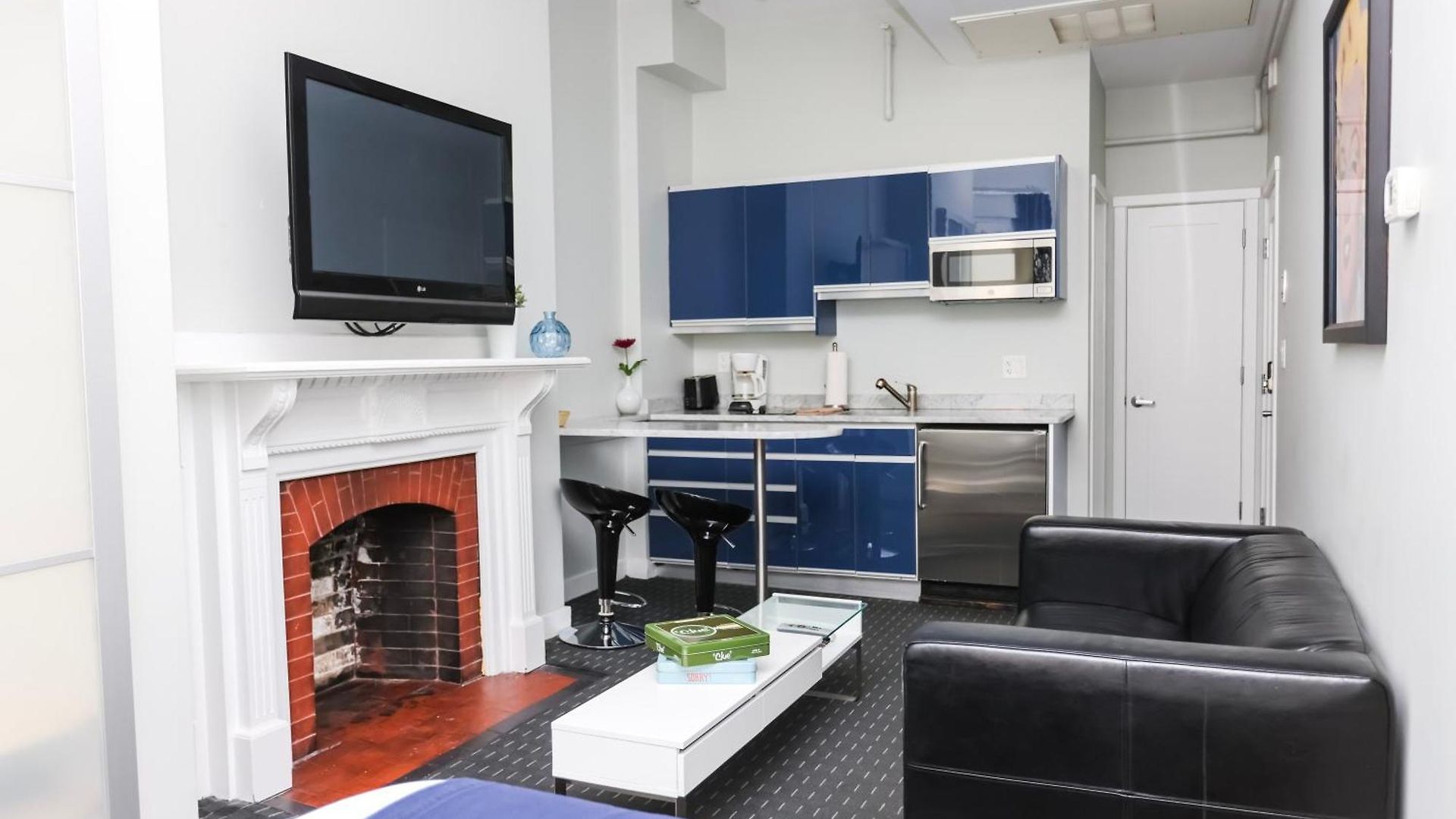 Apartment Stylish Newbury Street Studio, #2 Boston