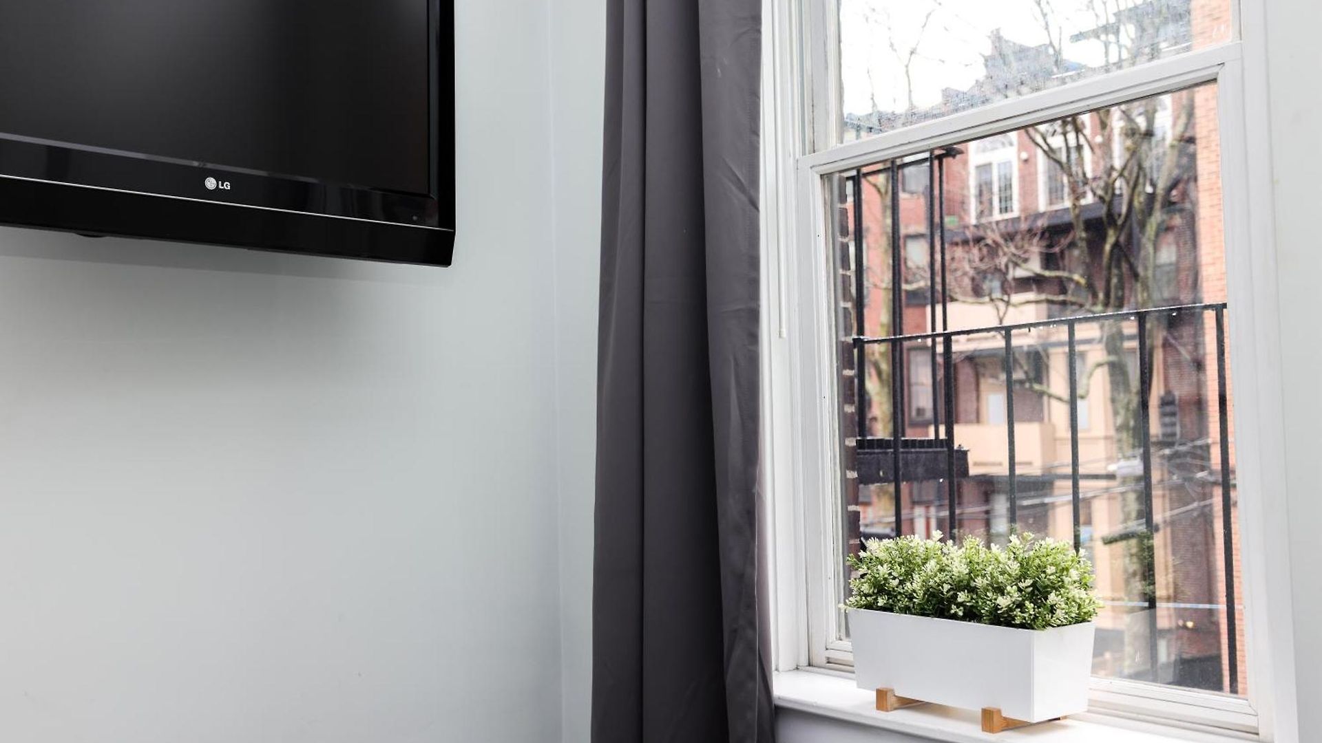 Apartment Cozy On Newbury Street, #1 *