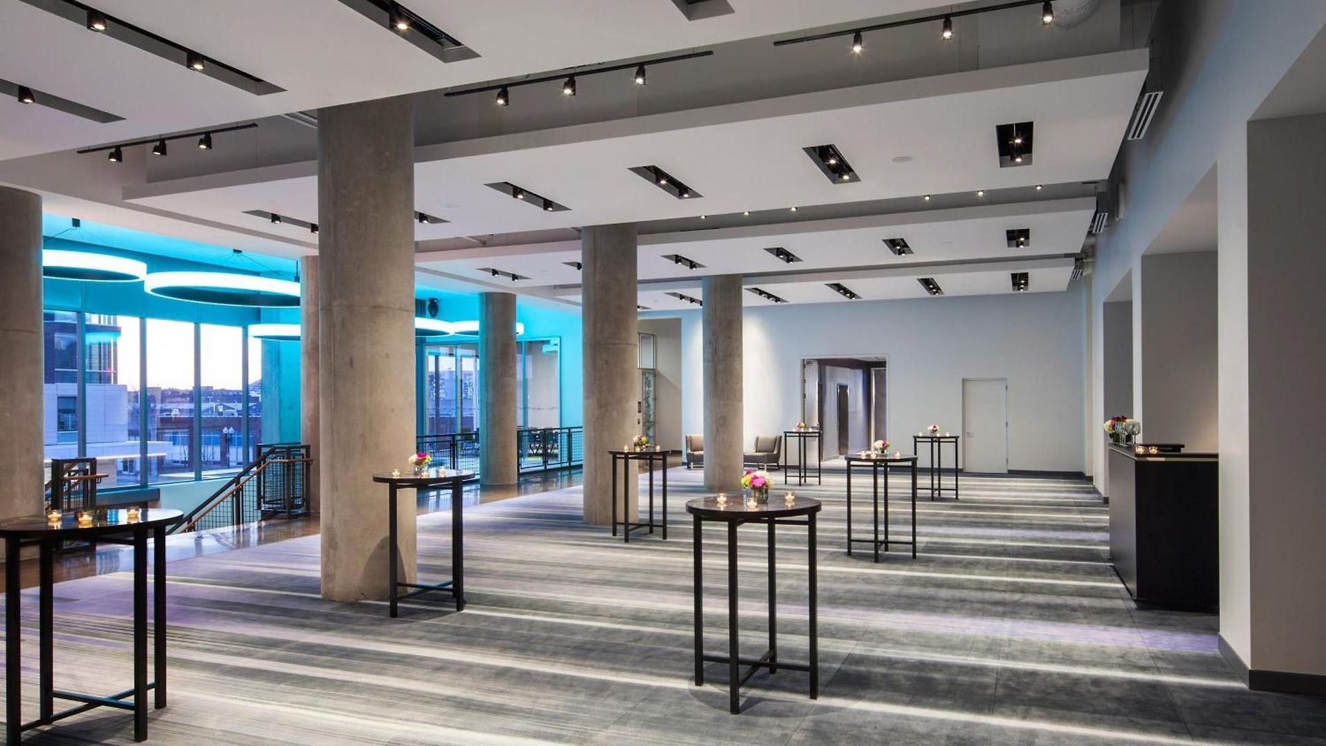 Aloft By Marriott Seaport District Hotel 4*