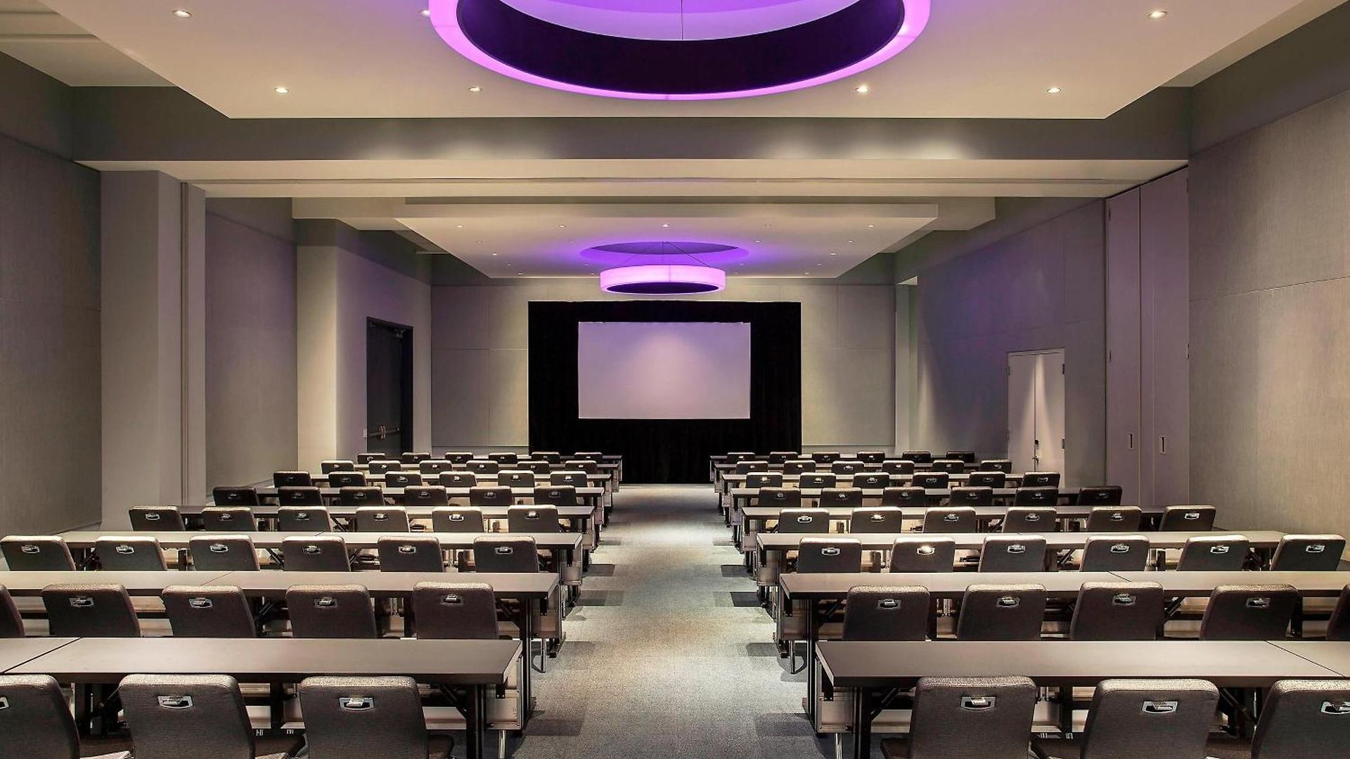 Aloft By Marriott Seaport District 4* Boston