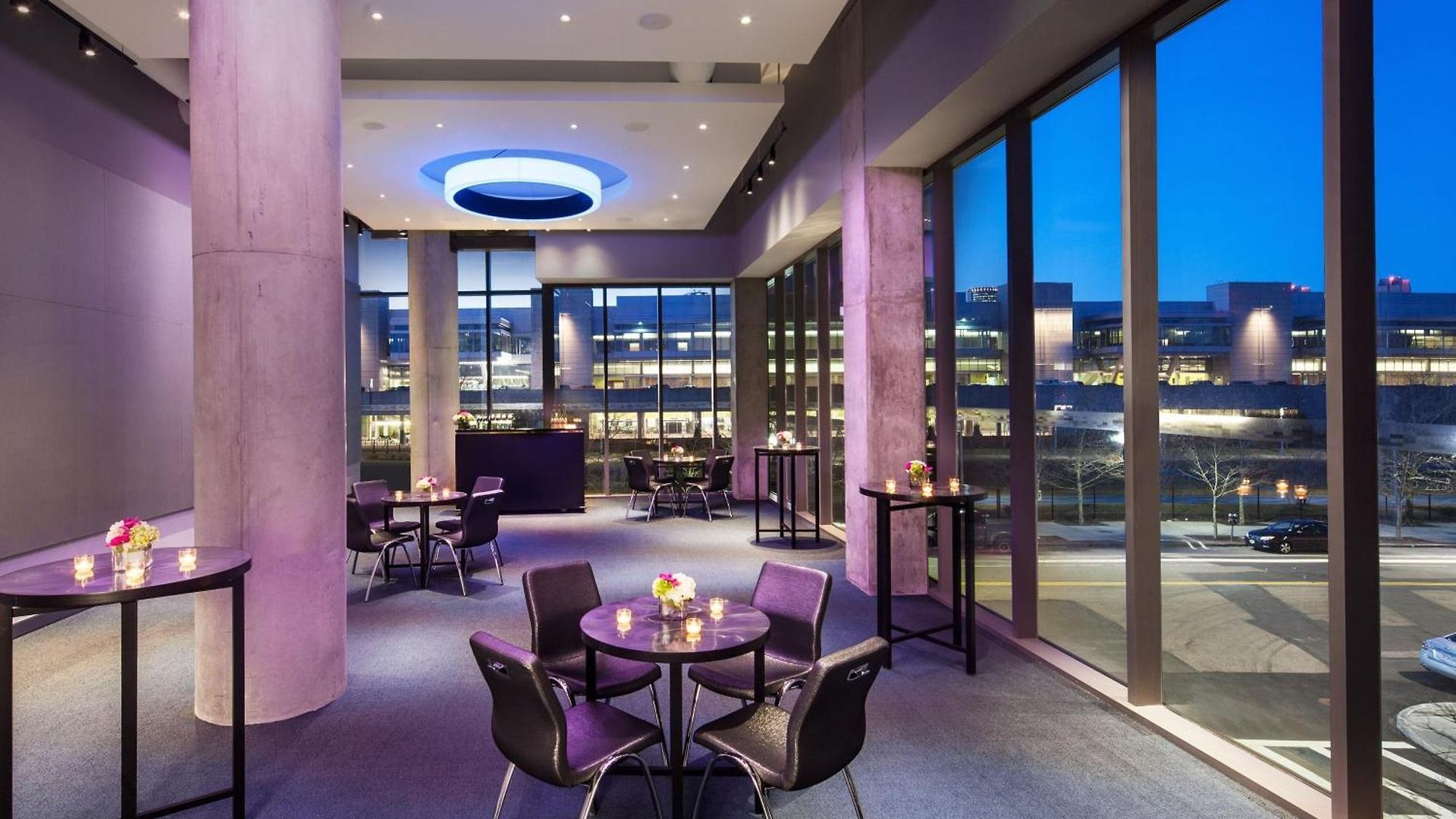 Aloft By Marriott Seaport District 4* Boston