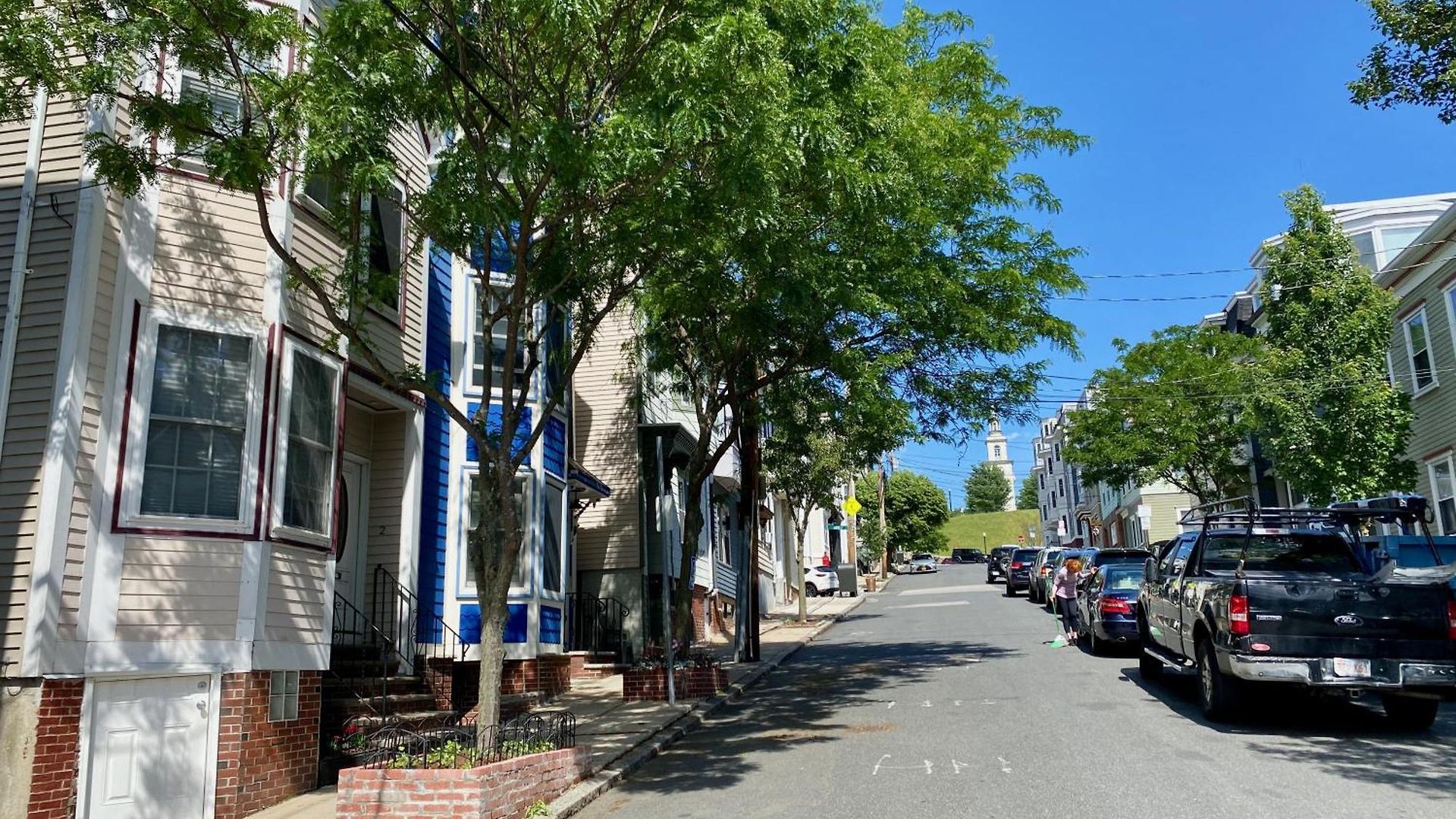 Apartment Sunny Convenient W/ Private Patio! Easy Walk To Everything!