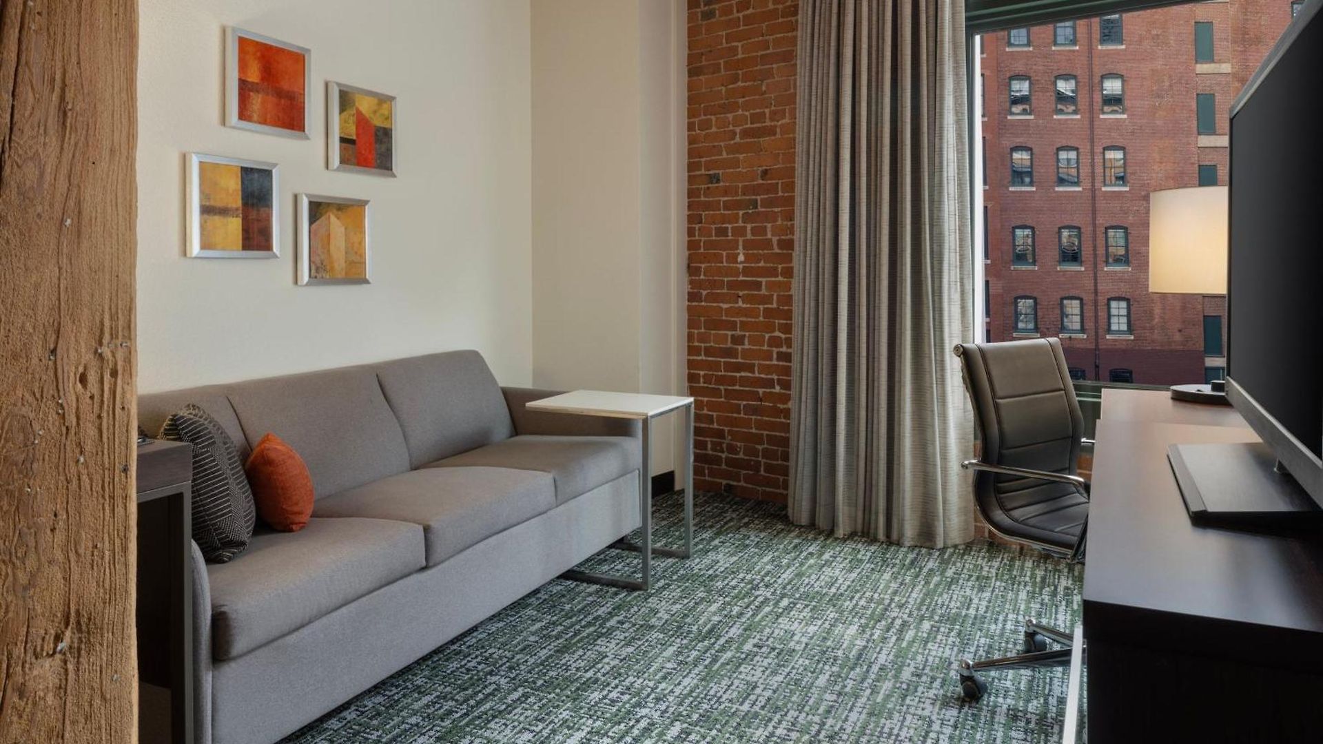 By Marriott Downtown Seaport 3*