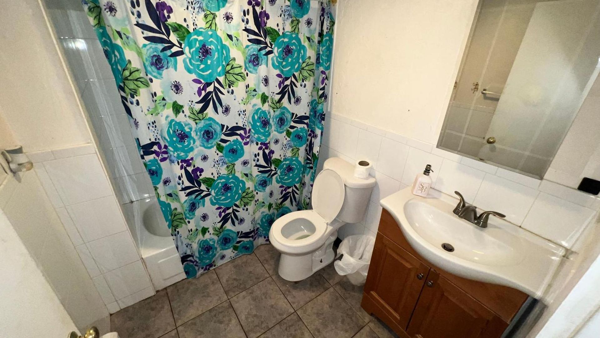 Private Bedroom Near *