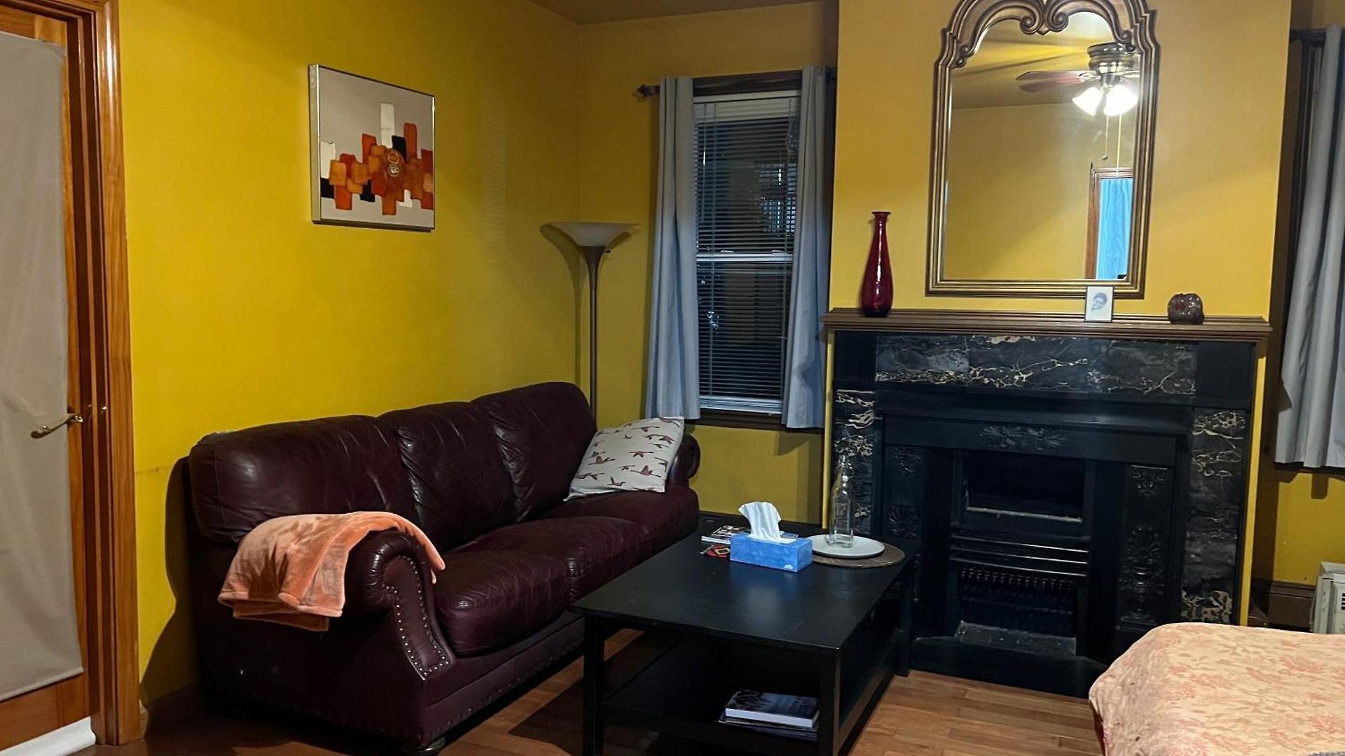 Homestay Beautiful Victorian House, Boston
