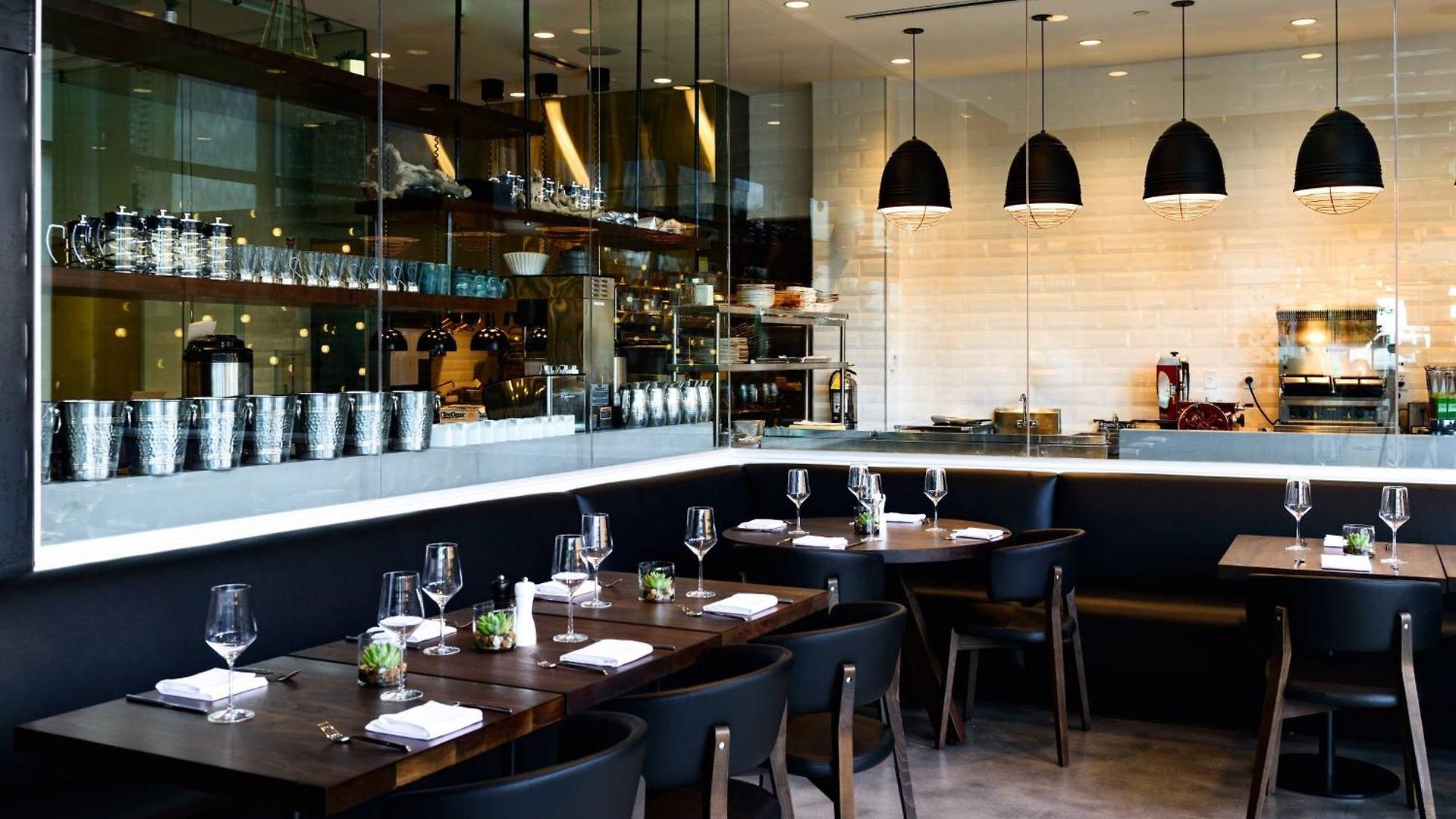 The Envoy Hotel, Autograph Collection 4* Boston